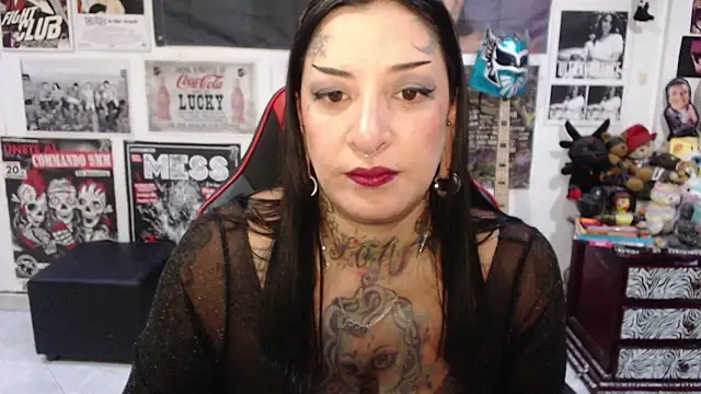 Snapshot of Rollyderolandia666 chatting on October 6, 10:03 pm Rollyderolandia666 online show from October 6, 10:03 pm