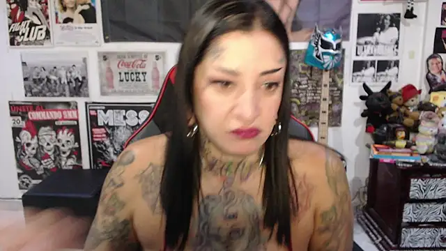 Snapshot of Rollyderolandia666 chatting on October 8, 10:25 pm Rollyderolandia666 online show from October 8, 10:25 pm