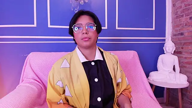 Emmapark  online show from October 31, 2:02 am