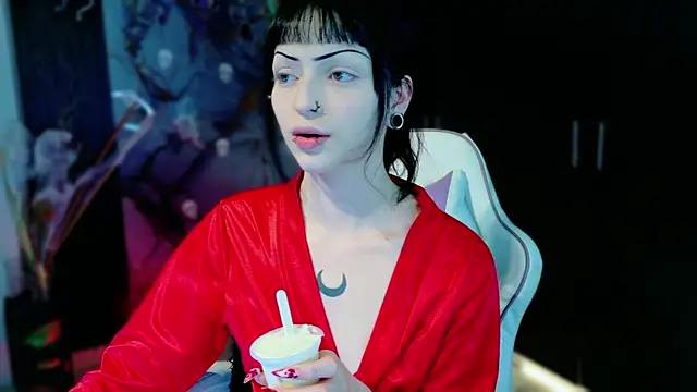 Madison Jackson online show from November 10, 10:27 pm