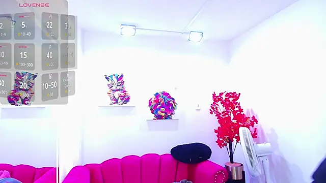 Miss dolly  online show from April 9, 12:32 pm