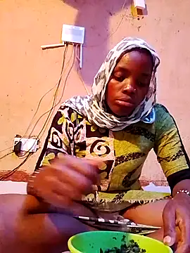 cute naimah online show from November 10, 4:24 pm