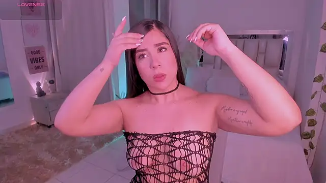 Sussy Bell01 online show from April 29, 2:48 am