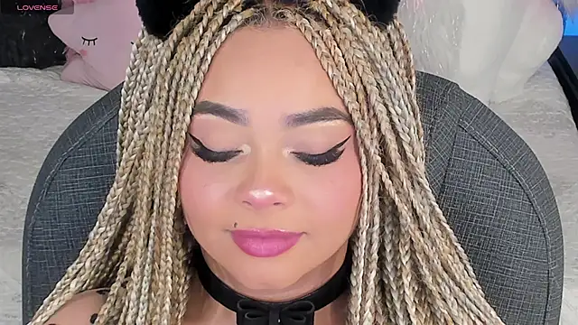 conny  curly online show from November 14, 2:50 pm