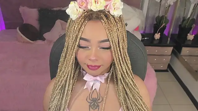 Snapshot of conny__curly chatting on October 7, 1:26 pm conny curly online show from October 7, 1:26 pm