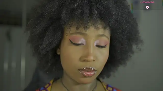 EmmaSanzz  online show from February 22, 11:00 am