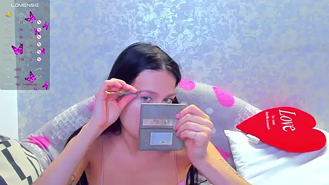 Vanessa Florence online show from October 17, 1:20 am