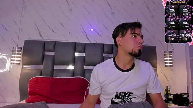 PittAndLunaa online show from March 3, 12:33 pm