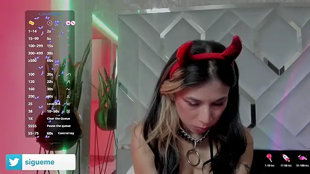 Sara Foxx1 online show from October 17, 5:38 pm