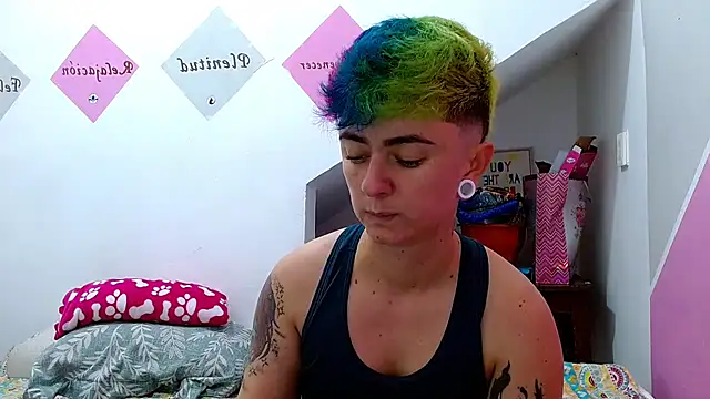 tomboyblue online show from October 11, 12:37 am