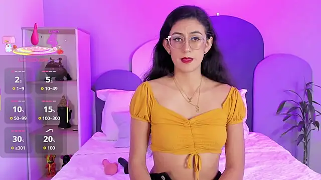 SophieGomez22 online show from December 18, 11:26 am