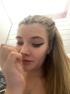 Snapshot of Holy_Tereza chatting on September 21, 4:05 pm Holy Tereza online show from September 21, 4:05 pm