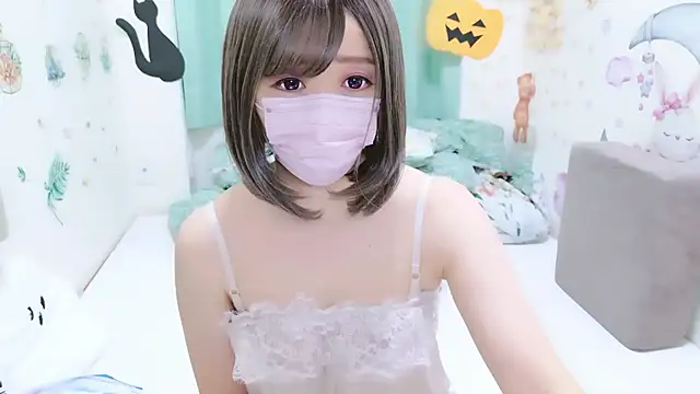 -YU- online show from October 31, 5:28 pm