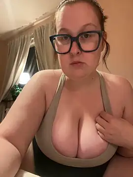 Misssmilf online show from November 25, 5:58 pm