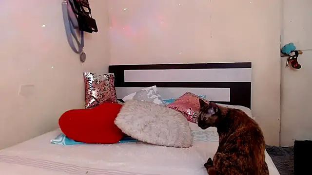 chika hellar online show from March 17, 8:46 pm