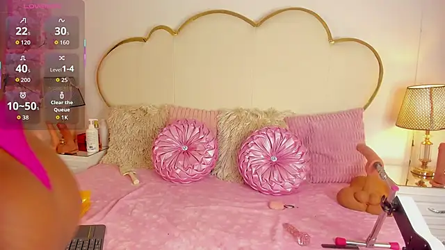 Snapshot of CahitlinBell chatting on September 23, 6:00 am CahitlinBell online show from September 23, 6:00 am