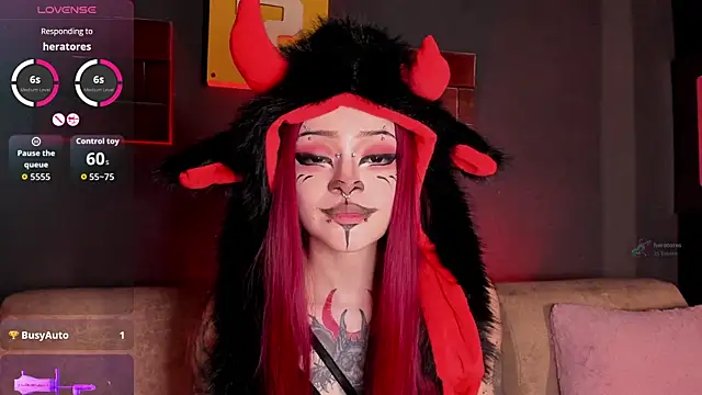 Snapshot of Elettra_Rou chatting on October 18, 12:03 am Elettra Rou online show from October 18, 12:03 am