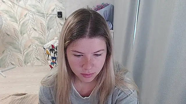 Snapshot of MelissaXKinky chatting on September 11, 2:56 am MelissaXKinky online show from September 11, 2:56 am