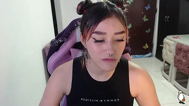 Snapshot of littleangel1_m chatting on October 6, 9:30 pm littleangel1 m online show from October 6, 9:30 pm