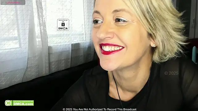 Snapshot of KARINASPALACIOS chatting on October 13, 8:28 am KARINASPALACIOS online show from October 13, 8:28 am