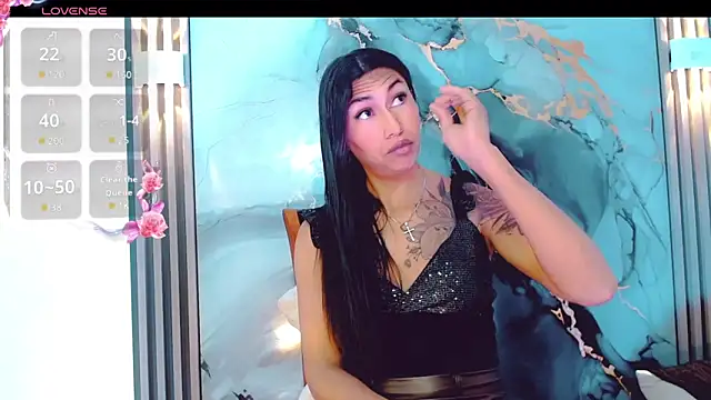 khiara moretti online show from December 18, 11:37 am