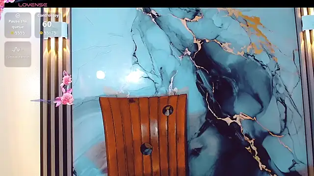 khiara moretti online show from December 22, 10:02 pm