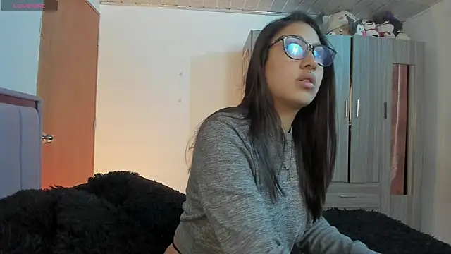 Kayla foxxy online show from November 22, 7:00 am