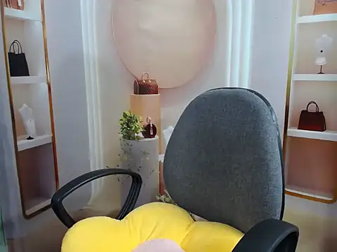 Love bug15 online show from February 16, 4:40 pm