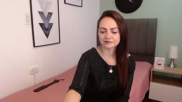 dory mia online show from February 18, 1:43 pm