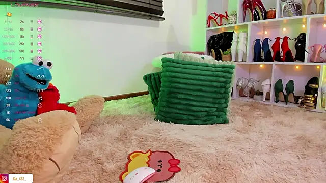 kariina  22 online show from January 16, 11:56 pm