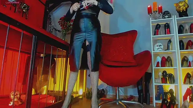 MistressAndre online show from October 29, 8:44 pm