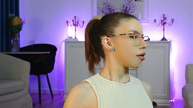 ivyleague  online show from February 7, 6:23 pm