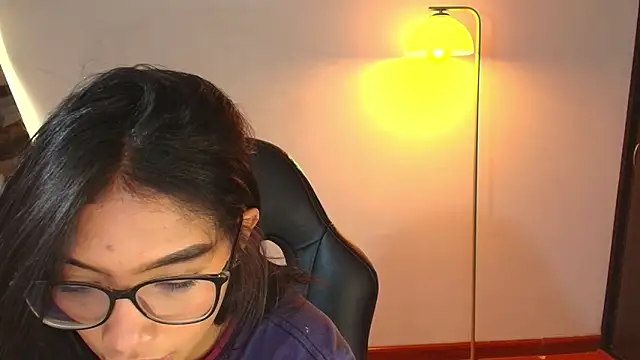 samy jonnes  online show from October 22, 1:10 am