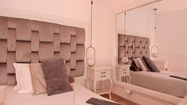 PamelaMendez  online show from November 24, 4:14 am