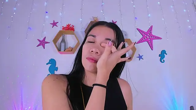 Snapshot of Emiily_Parkerr chatting on September 9, 3:17 am Emiily Parkerr online show from September 9, 3:17 am