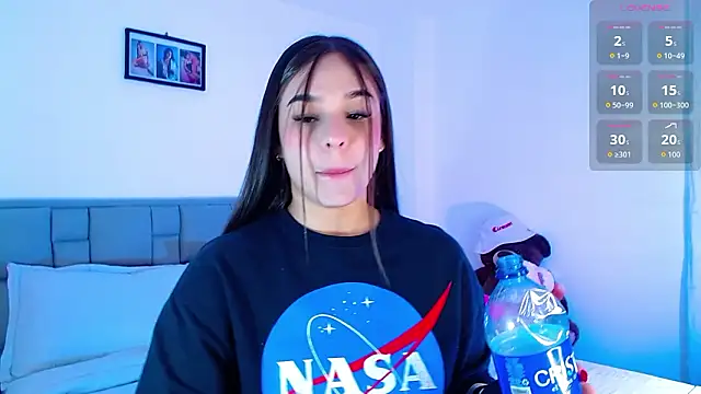 astrid-omega online show from February 5, 2:14 am