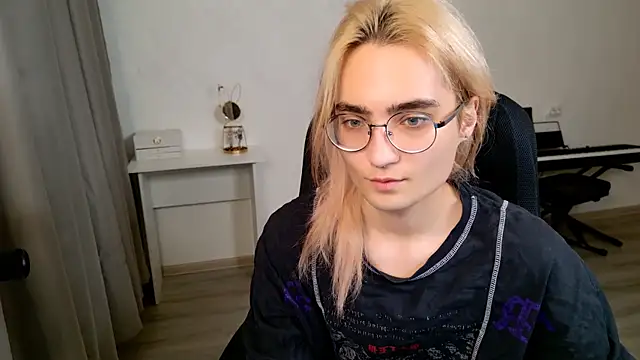 CuteYukiKun online show from January 9, 1:32 am