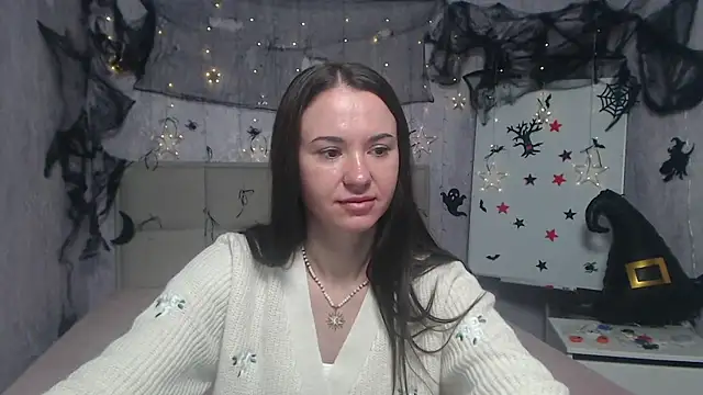 KaraCriegs online show from October 18, 6:42 pm