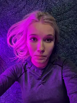 ShhhO O online show from October 16, 9:06 pm