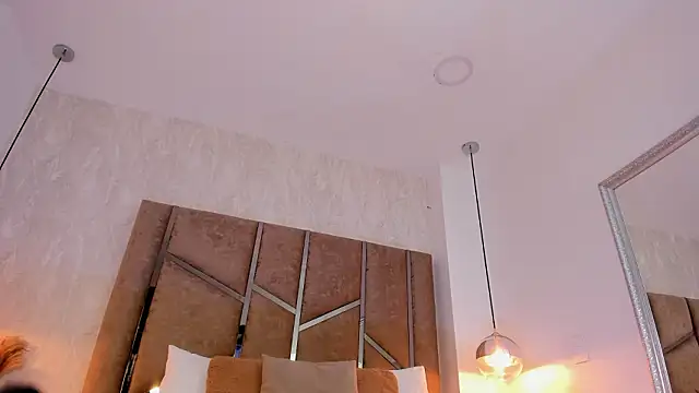 Martinaa Jones  online show from February 18, 12:26 pm