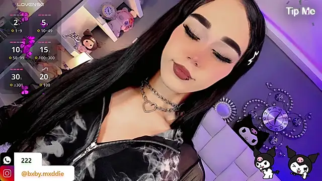 Snapshot of kimMaddiee chatting on September 24, 6:01 am kimMaddiee online show from September 24, 6:01 am