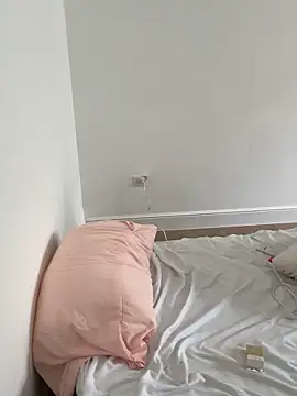 EmiliaCatalina online show from September 25, 7:23 pm