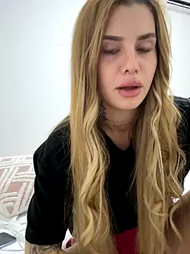 EmiliaCatalina online show from September 27, 12:51 am