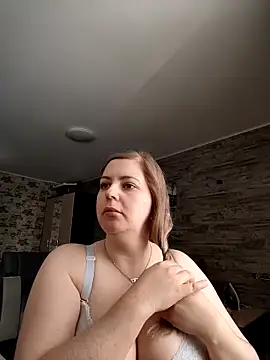 Lady nice cat online show from April 18, 3:09 am