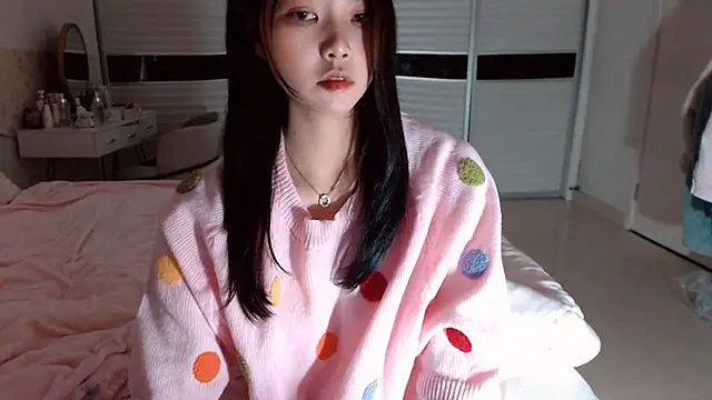 -Lucky Girl online show from February 5, 1:03 pm