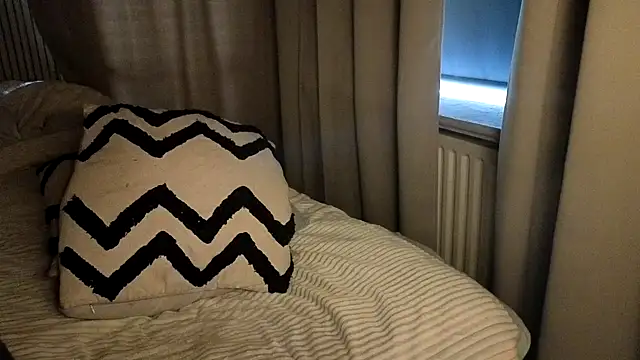 Sweetninaaa online show from September 20, 8:34 am