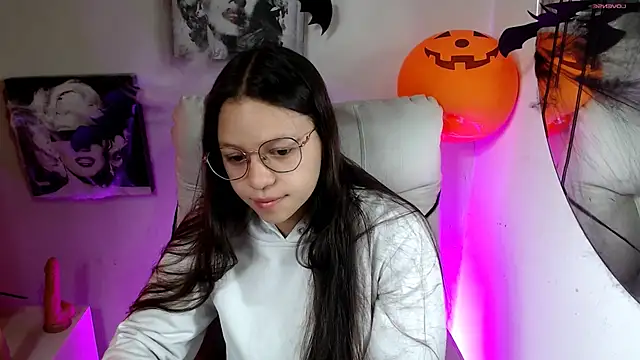 SamanthaRoldaan online show from October 29, 2:53 pm