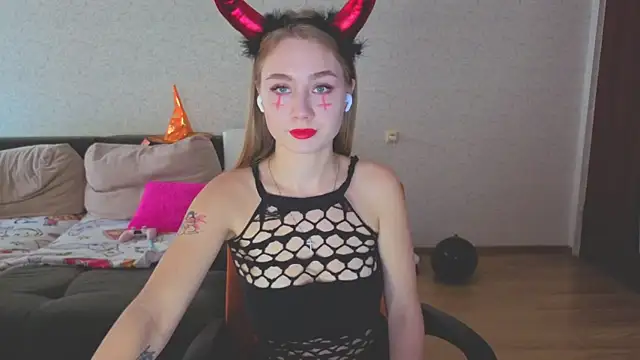 natali2550 online show from October 24, 7:26 am