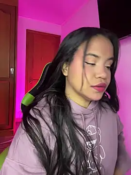 leila 22 online show from February 27, 7:41 am