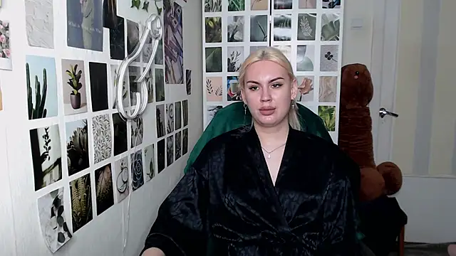 CapriScorpion online show from October 17, 2:42 pm